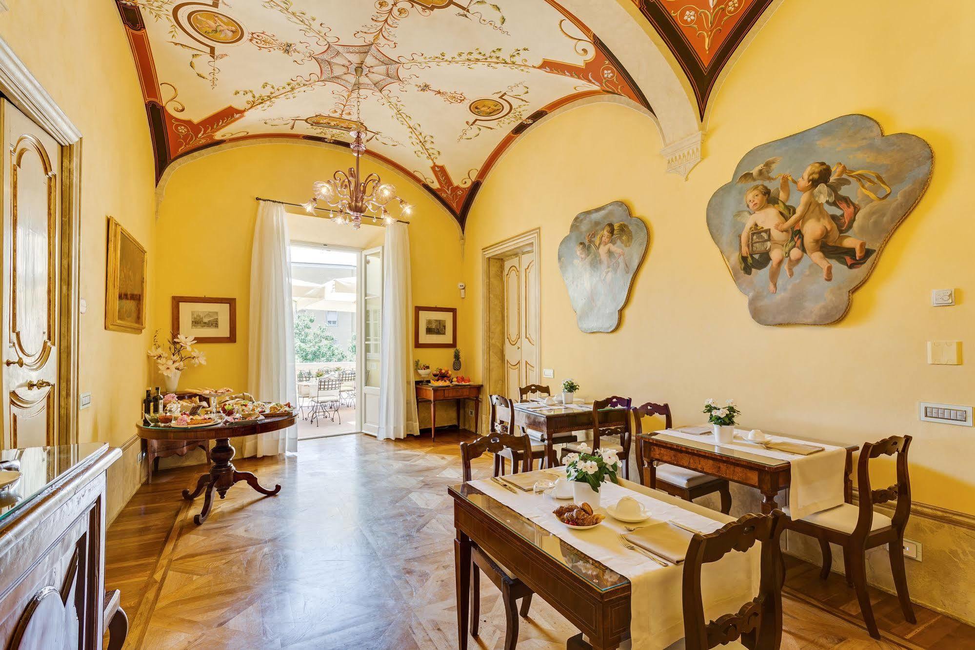 Bed and Breakfast Relais Degli Angeli Residenza D'Epoca Siena Exterior foto